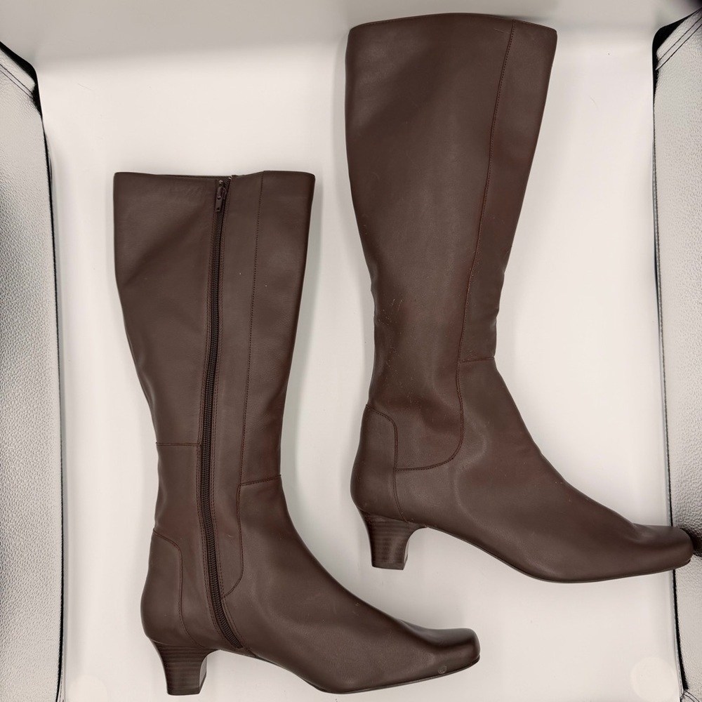 Chadwicks Leather Chocolate Brown Knee High Low Heel Square Toe Classic Boot 11